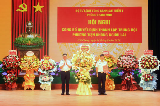 BTL Vùng Cảnh sát biển 1 công bố quyết định thành lập Trung đội Phương tiện không người lái