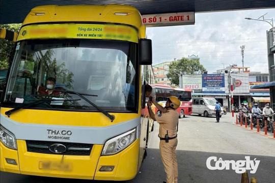 Lan tỏa văn hóa giao thông từ doanh nghiệp đến bến xe