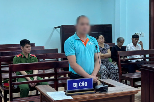 Va chạm tại giao lộ, tài xế taxi trả giá
