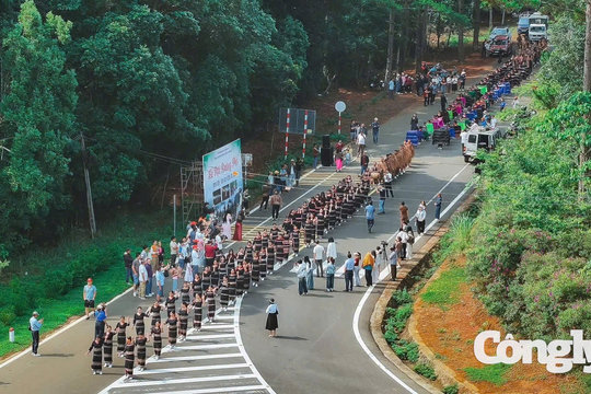 Măng Đen phát triển du lịch, dịch vụ, tạo động lực tăng trưởng kinh tế