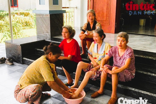 Những đứa con không bao giờ lớn