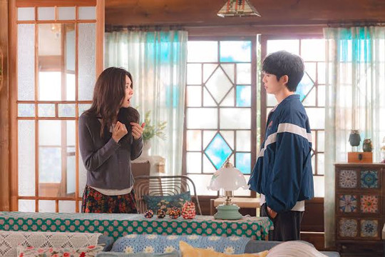 “Our Sticky Love” lên Netflix, Jung Hae In trở thành huấn luyện viên quyền anh