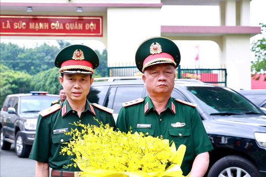 Thượng tướng Nguyễn Quang Ngọc làm việc với Binh đoàn 16 về chiến lược phát triển giai đoạn 2026-2030