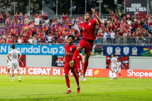 Ilhan Fandi tự hào tiếp nối truyền thống từ cha Fandi Ahmad, quyết giúp Singapore chinh phục ASEAN Cup 2026
