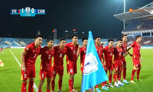 Việt Nam – Campuchia (3 – 1): Việt Nam đứng đầu bảng A