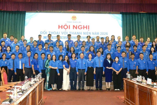 Chủ tịch UBND tỉnh Gia Lai đối thoại với thanh niên