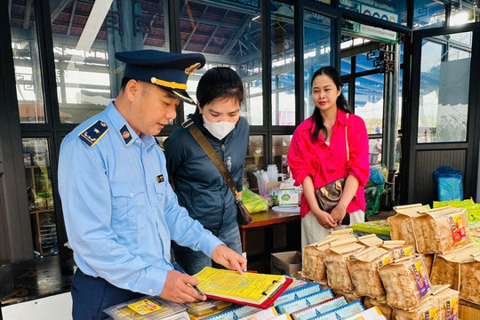 Sơn La tăng cường xử lý hàng giả, hàng nhái trên môi trường trực tuyến