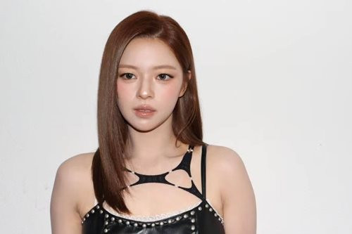 Jeongyeon (TWICE) đích thân xác nhận rời JYP và ký hợp đồng với VARO Entertainment