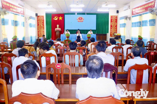 Phiên tòa lưu động xét xử hành vi dùng kích điện bắt cá