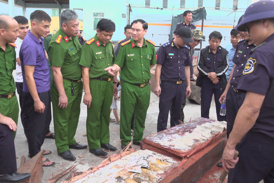 Bóc trần thủ đoạn giấu hơn 1,1 tấn ngà voi