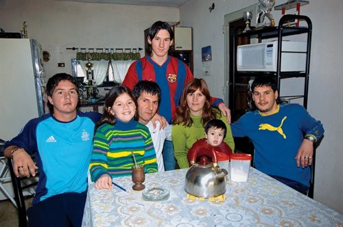 Messi chia sẻ đầy xúc động sau khi cha qua đời, bỏ ngỏ khả năng tiếp tục thi đấu