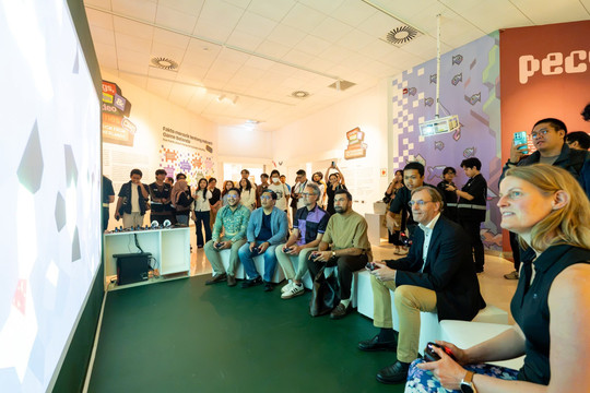 Không chỉ có hoa tulip, Hà Lan đưa văn hóa game đến Jakarta