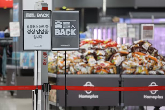 Chuỗi siêu thị Homeplus chính thức mở cửa trở lại 67 cửa hàng sau khủng hoảng