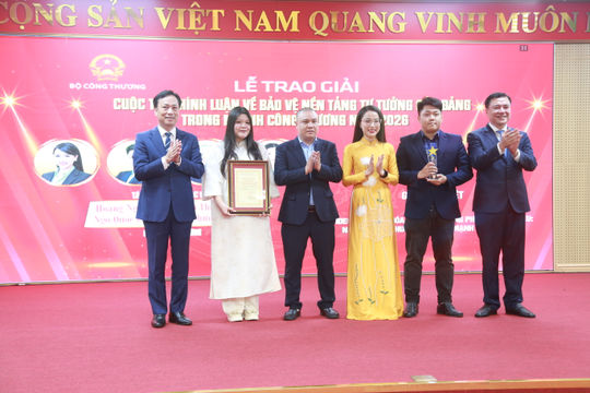 Trao giải Cuộc thi bảo vệ nền tảng tư tưởng của Đảng trong ngành Công Thương
