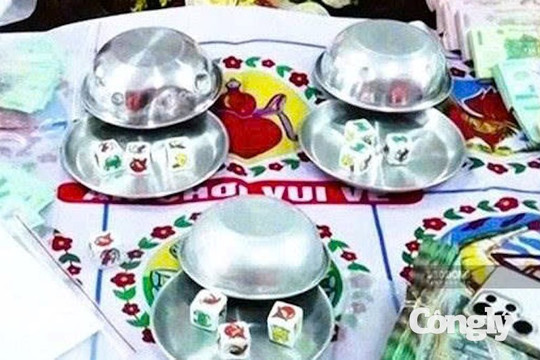 Bắt 8 đối tượng tại sòng bầu cua