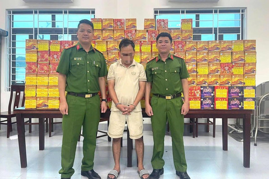 Bắt đối tượng mua bán hơn 252kg pháo nổ