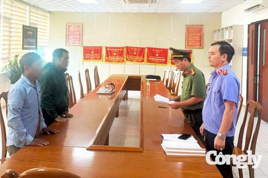 Vác dao hỗn chiến từ mâu thuẫn xây lăng mộ