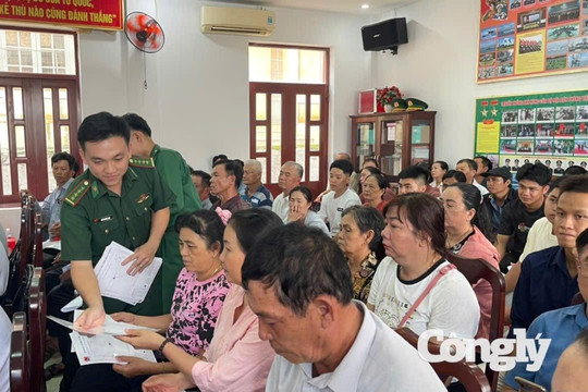 Chung tay giữ bình yên từ cảng biển đến ngư trường