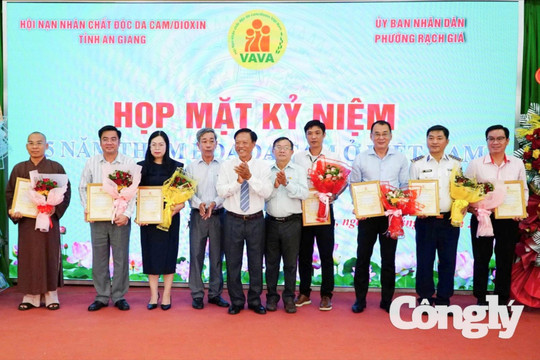 BTL Vùng Cảnh sát biển 4 chung tay xoa dịu nổi đau da cam
