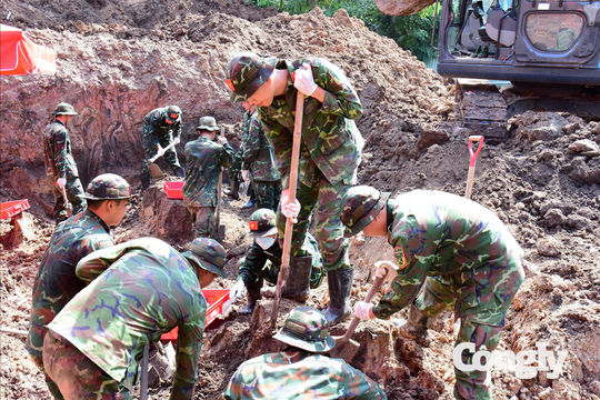 Quy tập thêm 6 bộ hài cốt liệt sĩ tại Công viên Lê Thị Riêng