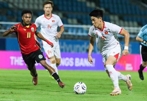 Tuyển Việt Nam có thể kỳ vọng vào Đình Bắc và Hoàng Đức ở chặng đường còn lại của ASEAN Cup 2026 ?