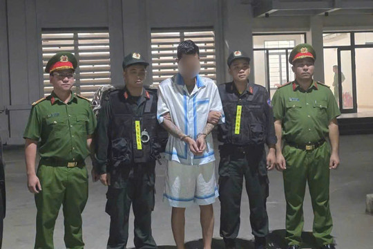 Khởi tố vợ chồng Huấn Hoa Hồng