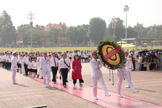 Học bổng Nguyễn Tất Thành thắp sáng ngọn lửa tri thức