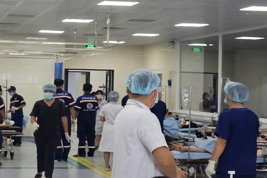 Tai nạn trên cao tốc, nhiều người bị thương