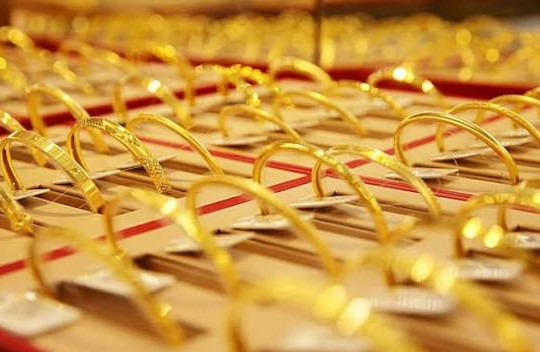Giá vàng trưa 17/8: Vàng miếng trong nước giao dịch 144,8 triệu đồng/lượng