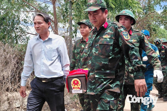 Quy tập 8 hài cốt liệt sĩ về Nghĩa trang liệt sĩ Ninh Thuận