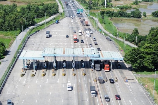 Phí 6.600 đồng/tháng: VETC, ePass có được tự động thu?