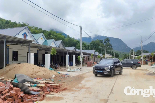 Sớm di dời, an cư cho các hộ dân trước mùa mưa bão