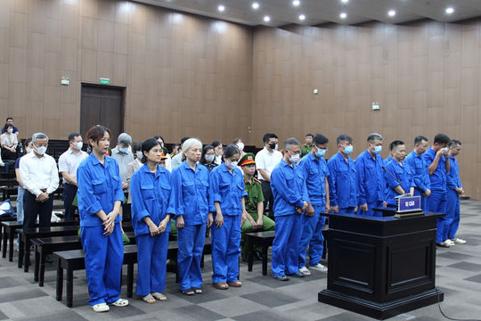 Đang xét xử cựu Thứ trưởng Nguyễn Bá Hoan cùng thuộc cấp vì nhận hối lộ