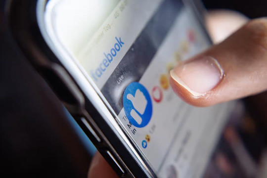 Đề xuất cấm trẻ dưới 16 tuổi bình luận, chia sẻ trên mạng xã hội