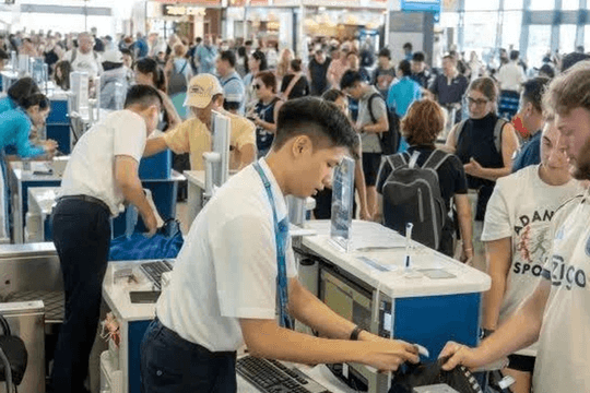 Giá vé máy bay 2/9 hạ nhiệt, chặng nào còn nhiều vé?