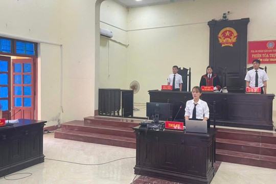 TAND khu vực 5 tỉnh Thanh Hóa: Nâng cao chất lượng xét xử qua phiên tòa dân sự trực tuyến rút kinh nghiệm