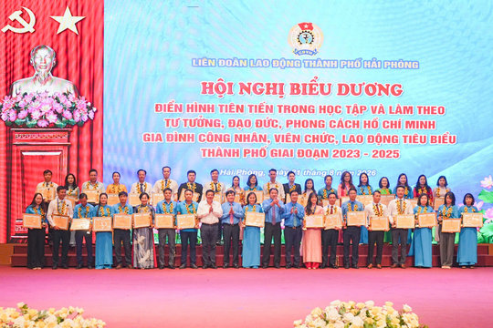 Hải Phòng biểu dương 111 điển hình học và làm theo Bác