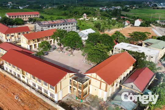 Khẩn trương hoàn thiện những ngôi trường mới nơi biên giới