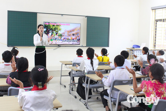 Điện Biên: Rà soát chính sách đối với học sinh có hoàn cảnh khó khăn trước thềm năm học mới