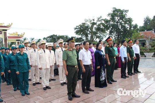 Hành trình tìm lại tên cho 626 liệt sĩ tại Nghĩa trang liệt sĩ Mỹ Tú