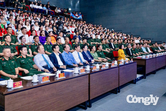 Trao giải Cuộc thi “Em yêu biển, đảo quê hương” năm học 2025 - 2026