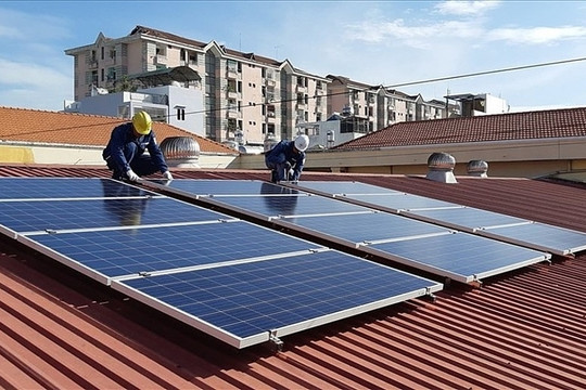 Hà Nội đề xuất hỗ trợ tối đa 6 triệu đồng cho hộ lắp điện mặt trời mái nhà