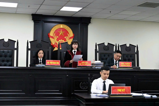 Cựu hiệu trưởng cùng 2 cấp dưới lĩnh án vì giữ hơn 202 triệu đồng tiền bồi dưỡng sinh viên dịp A80
