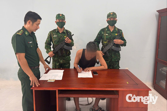 Tây Ninh: Bắt 2 người đưa công dân Nhật vượt biên