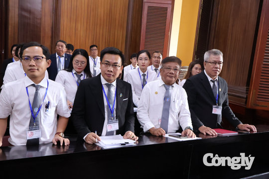 Xét xử chuyên án VN10: Luật sư đồng loạt xin giảm nhẹ cho “cô tiên từ thiện”, người mẫu An Tây và ca sĩ Chi Dân
