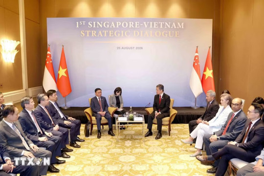 Toàn cảnh Lễ đón Thường trực Ban Bí thư Trần Cẩm Tú thăm chính thức Singapore