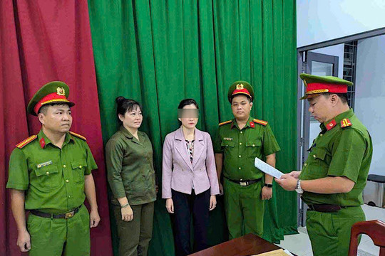 Chủ phòng khám nha khoa dùng gậy sắt gây náo loạn tại nơi làm việc