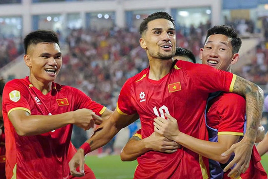 Chung kết lượt về Việt Nam – Thái Lan (2-2): Việt Nam bảo vệ thành công ngôi vô địch