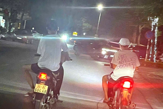 Hình ảnh, video do người dân cung cấp góp phần bảo đảm giao thông