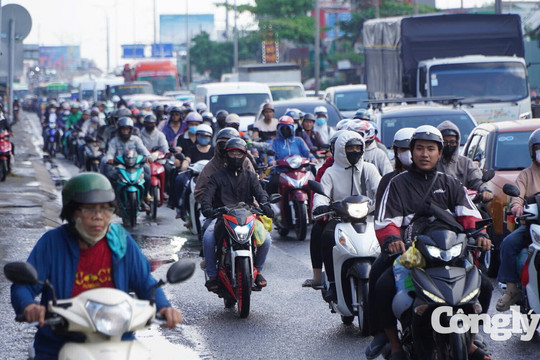 Lý do TP.HCM bãi bỏ quy định tạm dừng thu phí đường bộ đối với xe máy?